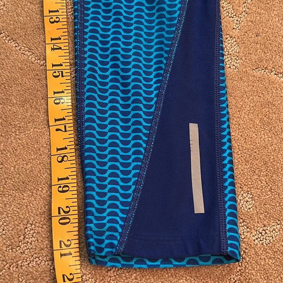 Nike Dri-Fit Blue Running Capri Leggings, Small - Picture 3 of 10